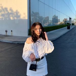 Meet your Posher, An